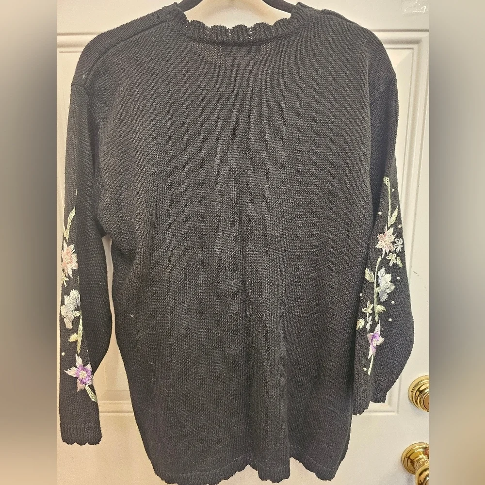 Vintage, knit, black, Victoria, embroidered, casual, sweater, 90s, 2000s, Girly